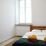 아파트 In The Heart Of *
