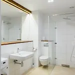 In The Heart Of 아파트